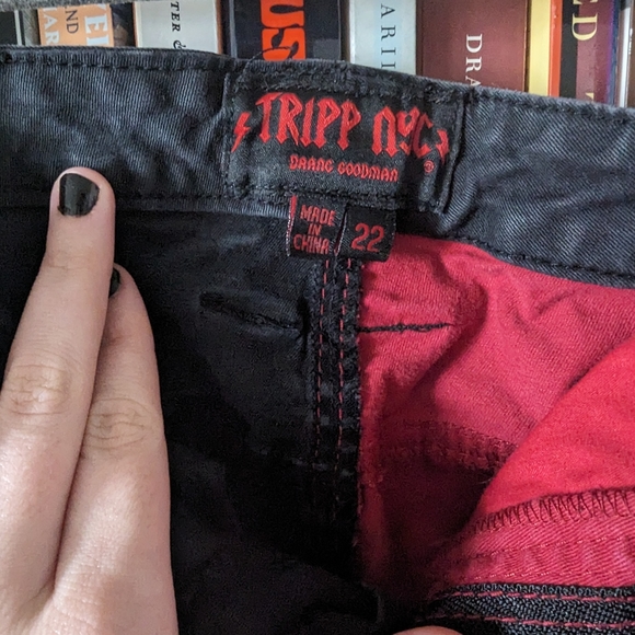 Tripp NYC Black and Red Split Mid-Rise Skinny Jeans - Picture 2 of 4